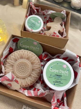 Coffret Cadeau (Gommage 100 ml + Savon)  (pc)