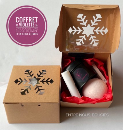 Coffret Cadeau (Bougie, Boule de bain, baume à lèvres)  (pc)